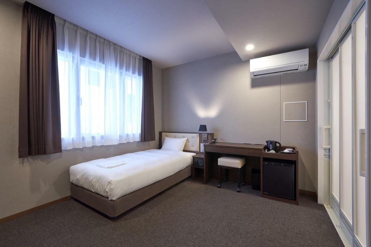 ウェリナホテルプレミア心斎橋 ホテル 3*